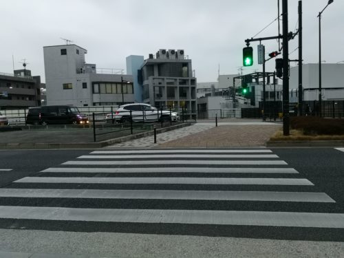 代々木八幡駅の横断歩道